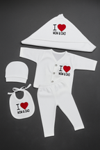 I ❤️ Mom & Dad – 5 Piece Newborn Gift Set | Moon & Stars